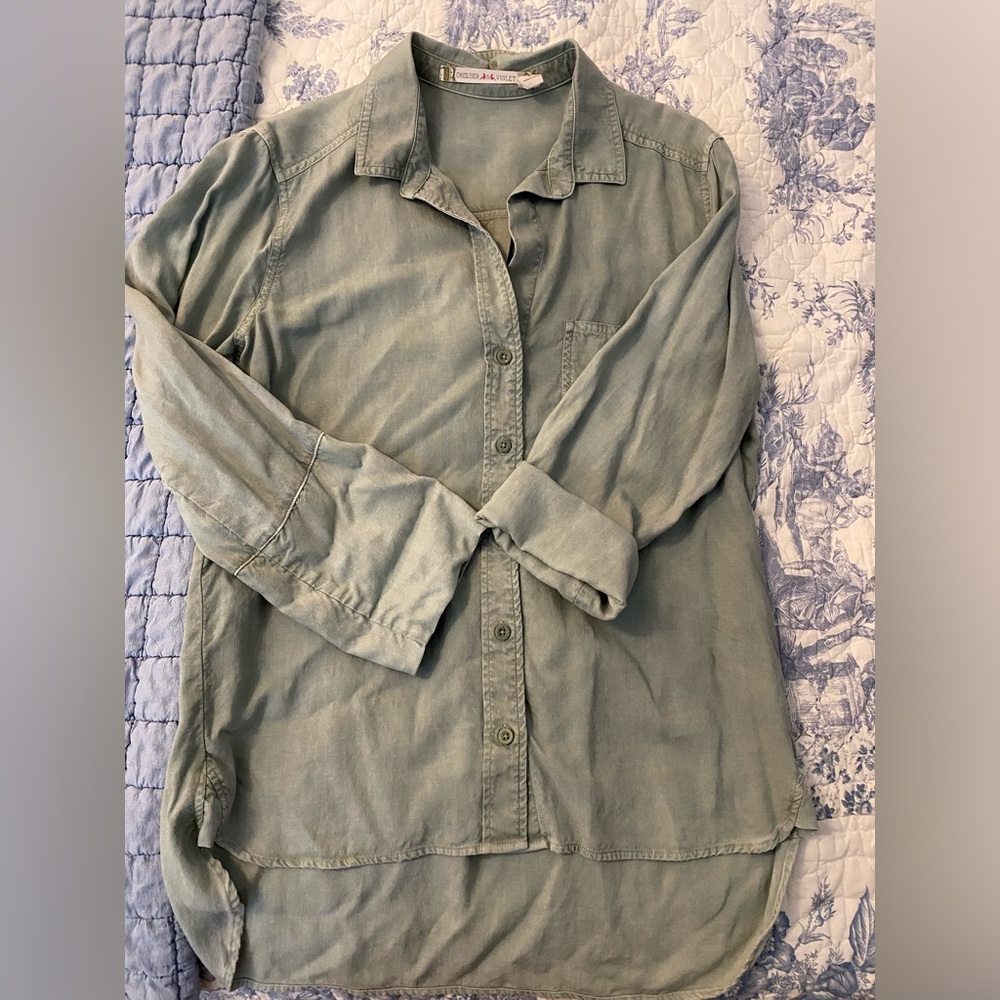 Chelsea and Violet Button Down